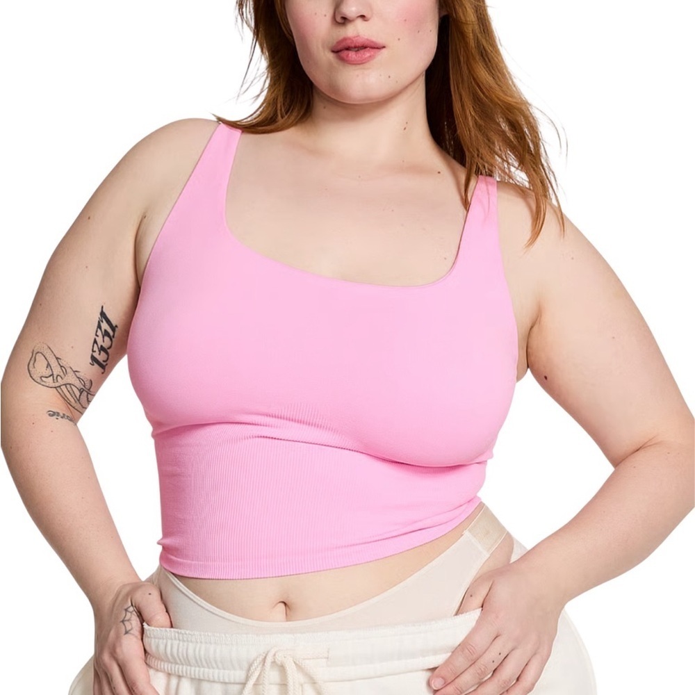 Victoria's Secret Pink
SEAMLESS STRAPPY TANK TOP PINK LOLLIPOP SZ/M - NWT.